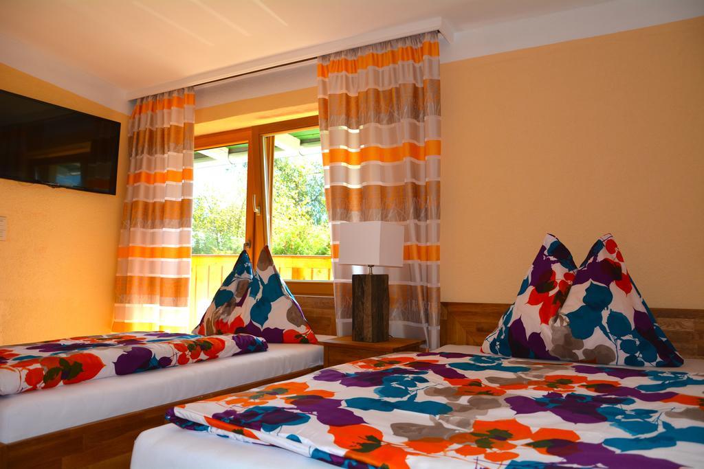 Pension Milan Zell am See Habitación foto